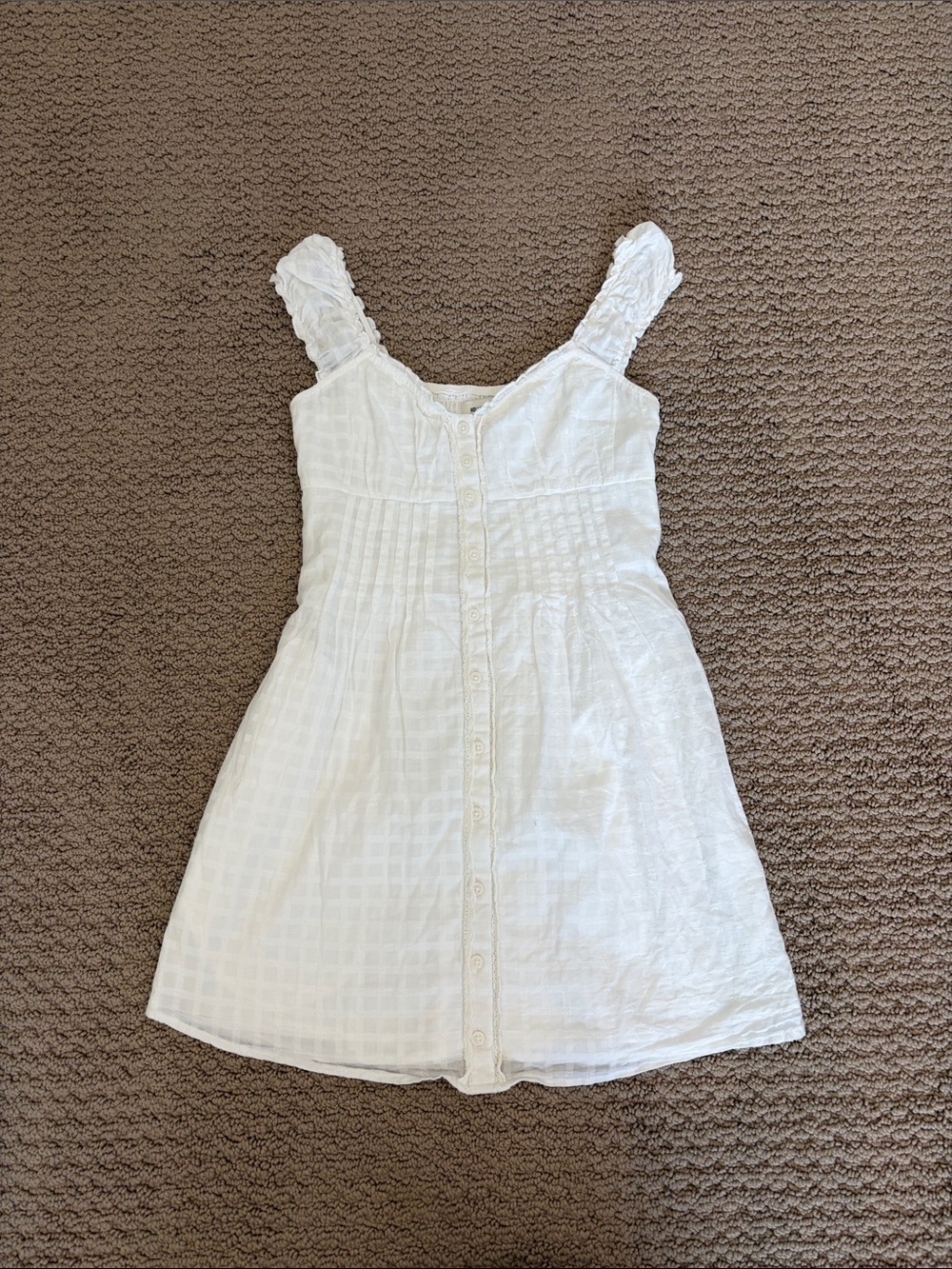 Women’s white mini dress - buttons, gingham, lace, puffed sleeve, runched back